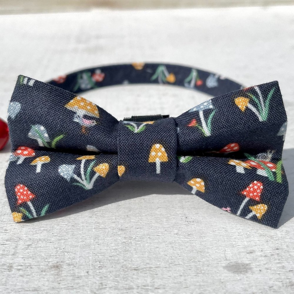 Mushroom Cat Bow Tie AND Collar Handmade
